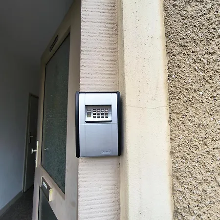 Mego Unterkuenfte 3 *